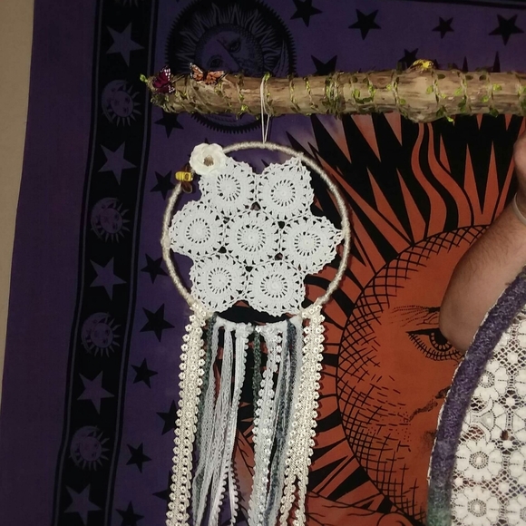 Large dreamcatcher with heavy wood - Picture 2 of 5